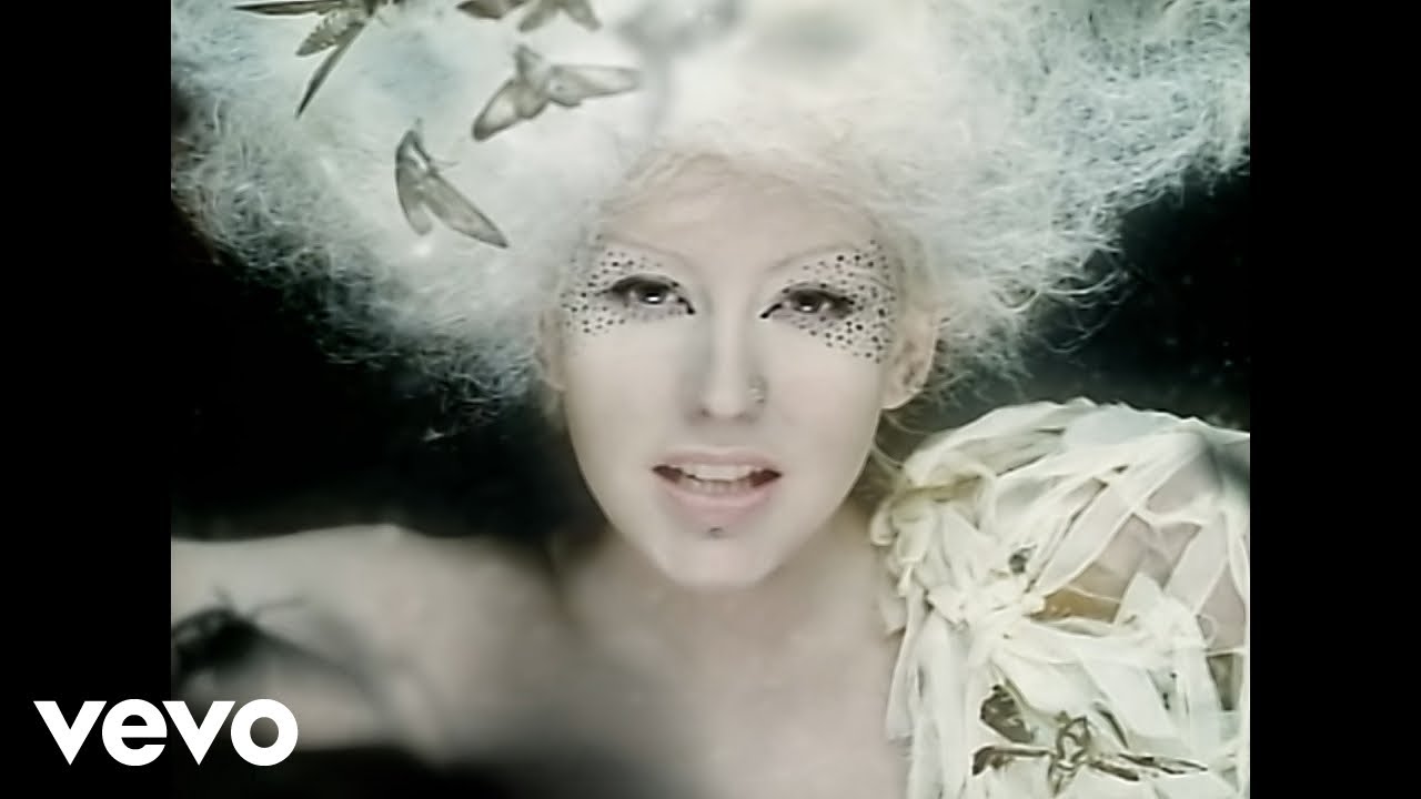 Christina Aguilera - Fighter (VIDEO)