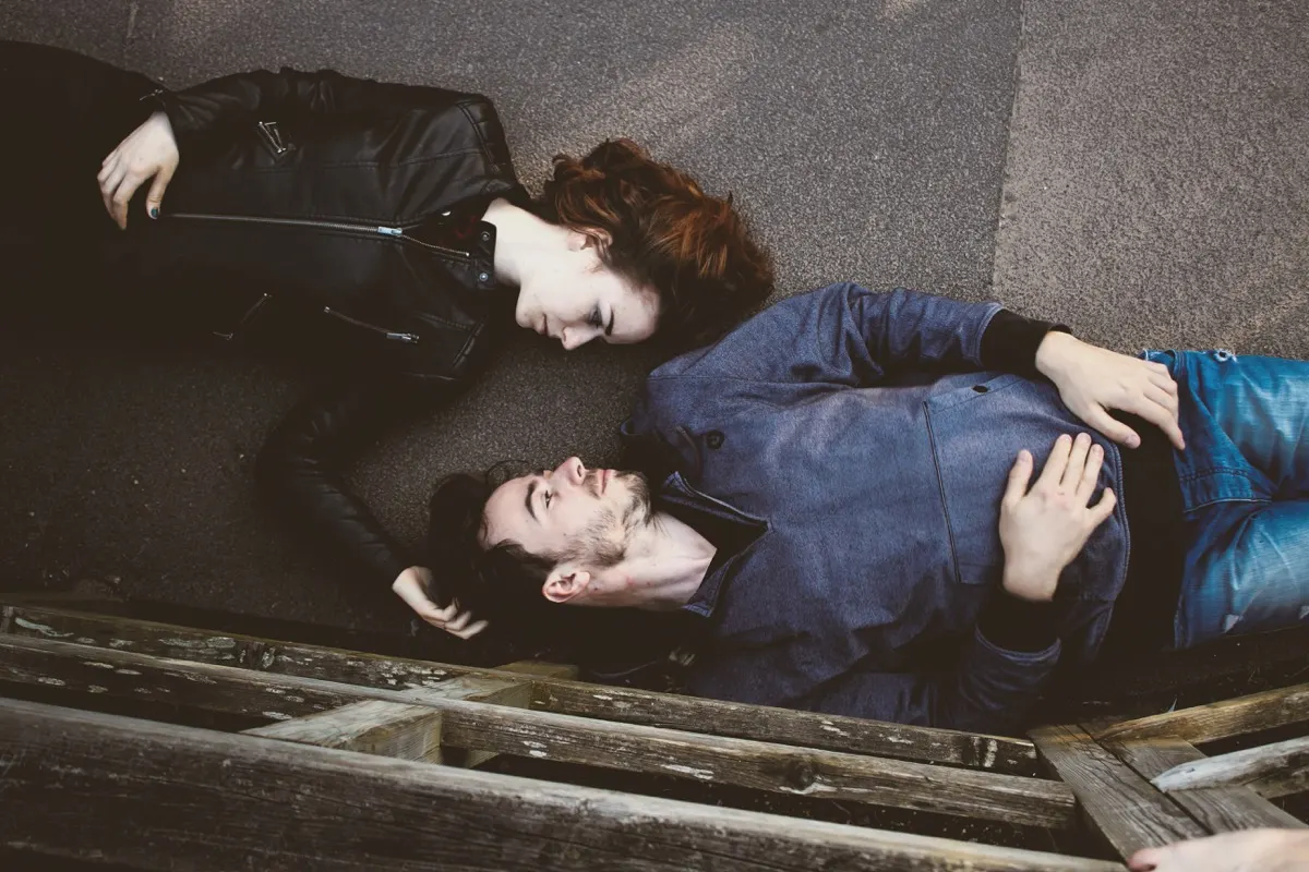 bring a man closer, stop him from pulling away