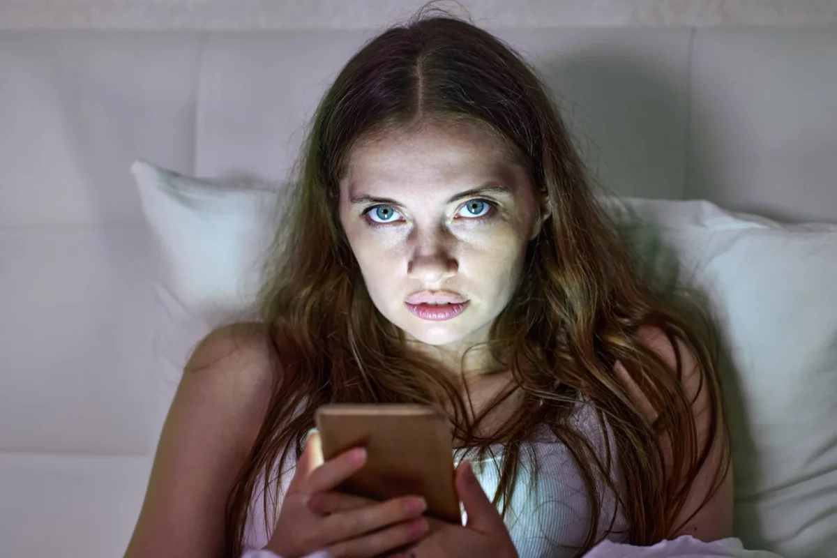 25 Mistakes That Make Your Ex Not Want You Back, According To A Love Coach mistakes you make with your ex