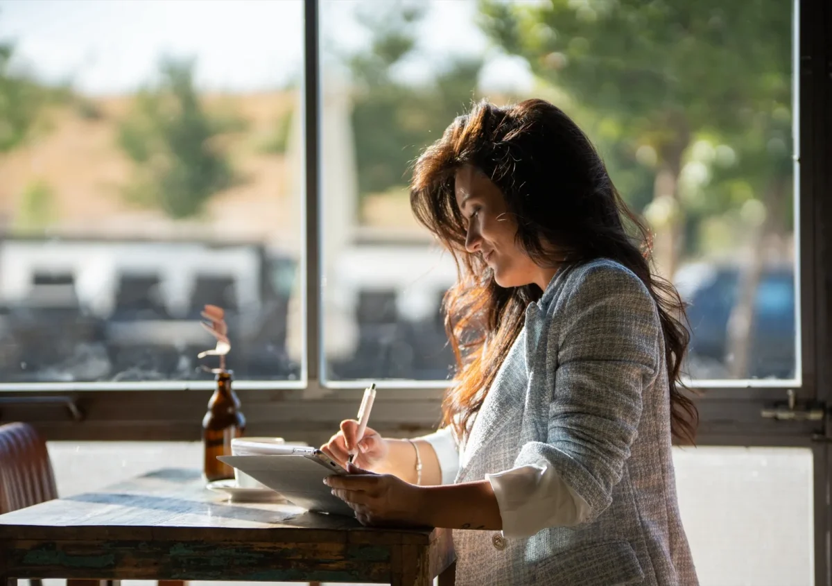 8 Ways to Keep Your Long Distance Relationship Happy long distance relationship