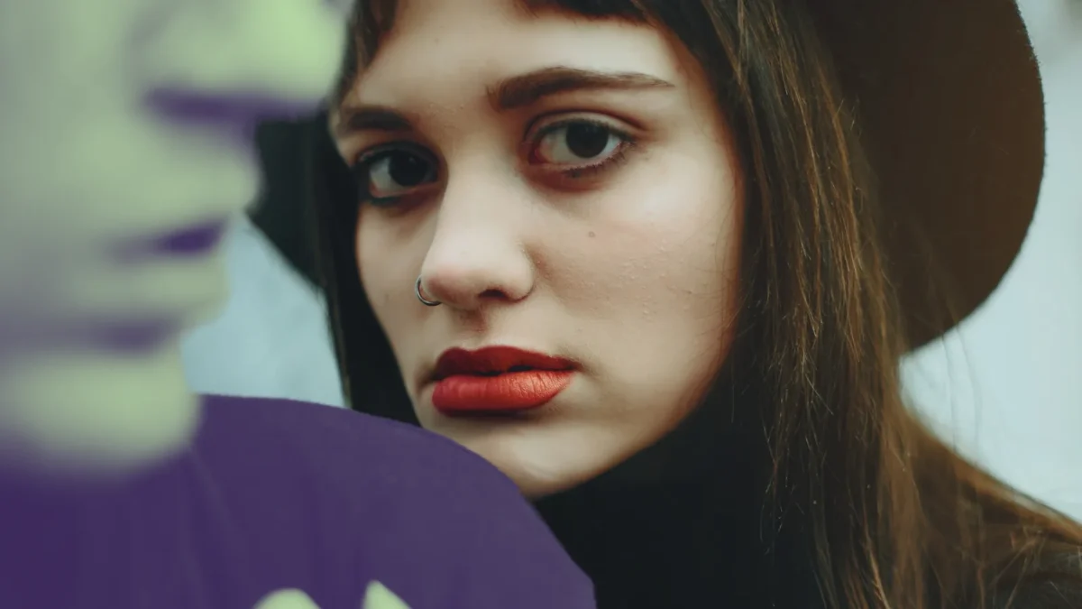 signs you are acting desperate