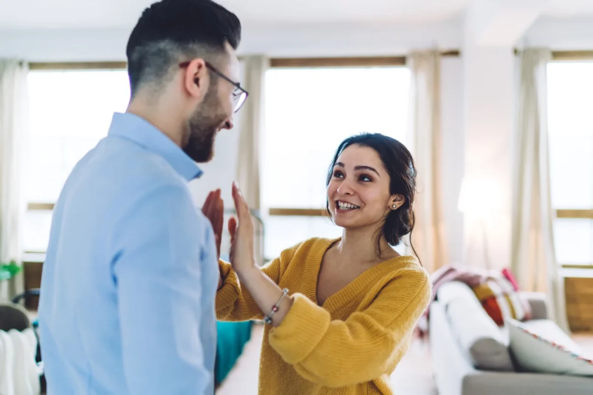 13 Crucial Ways To Show Your Husband You Appreciate Him woman showing a man her appreciation