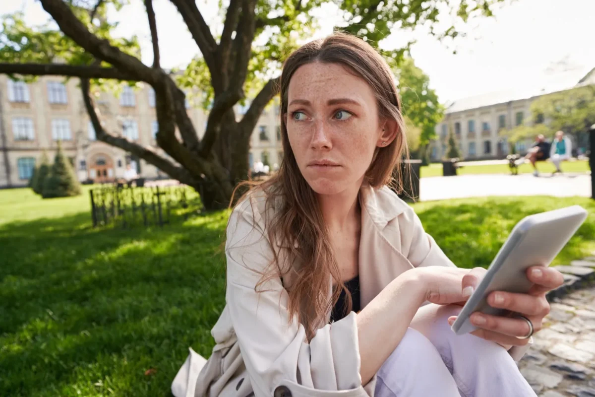 signs you aren't over your ex